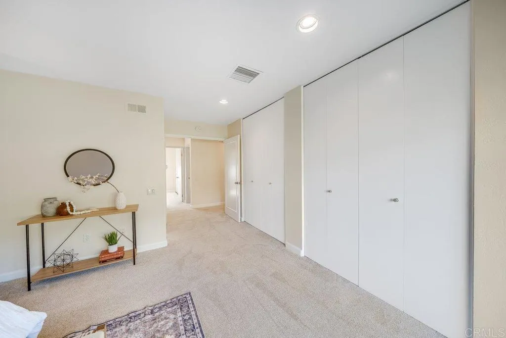 https://cdn.realtyfeed.com/cdn/127/306697076/45eed16c1c6a0050bef39080a10b1ee8.webp