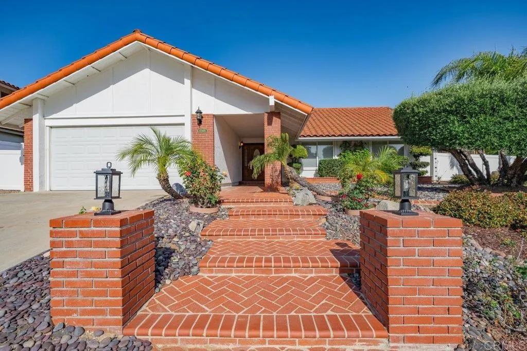 https://cdn.realtyfeed.com/cdn/127/306697076/6cb162367619d95178bba576434993df.webp