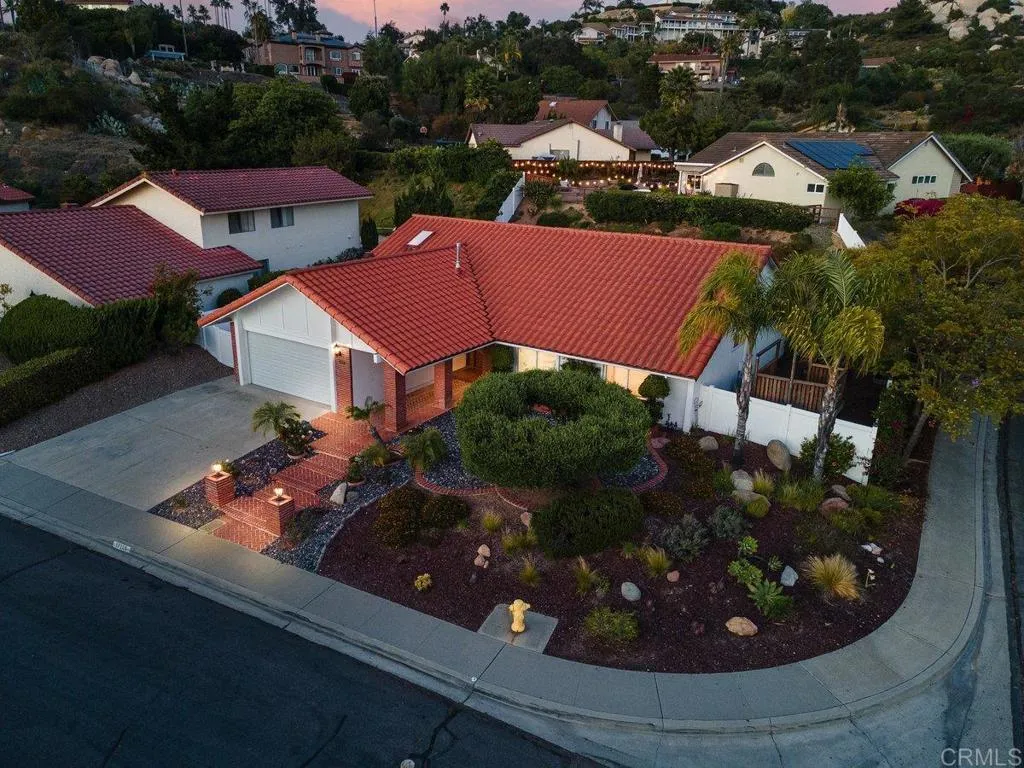 https://cdn.realtyfeed.com/cdn/127/306697076/98e06219000df74d59648f042d61140f.webp