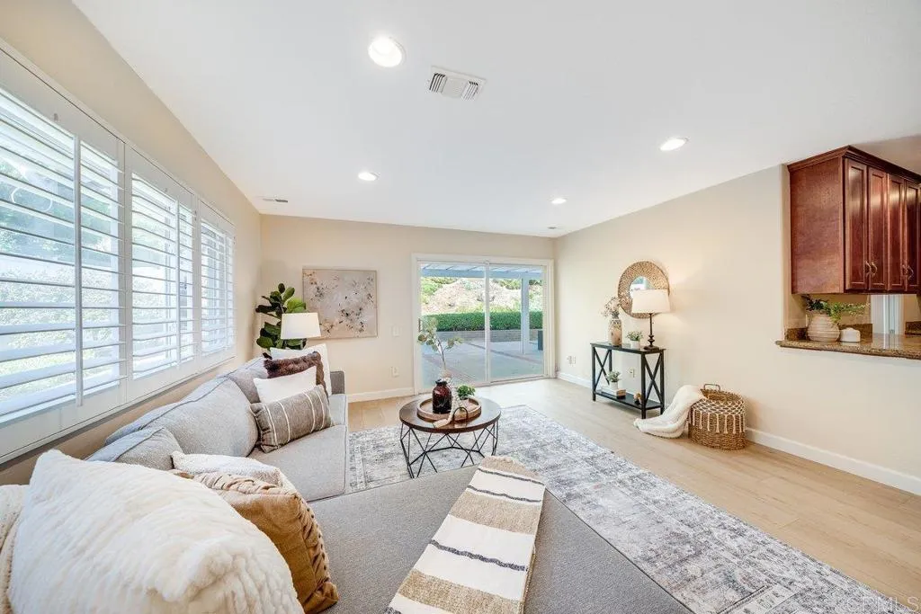 https://cdn.realtyfeed.com/cdn/127/306697076/9dcab0d12758168682c590b0b85cc4ed.webp