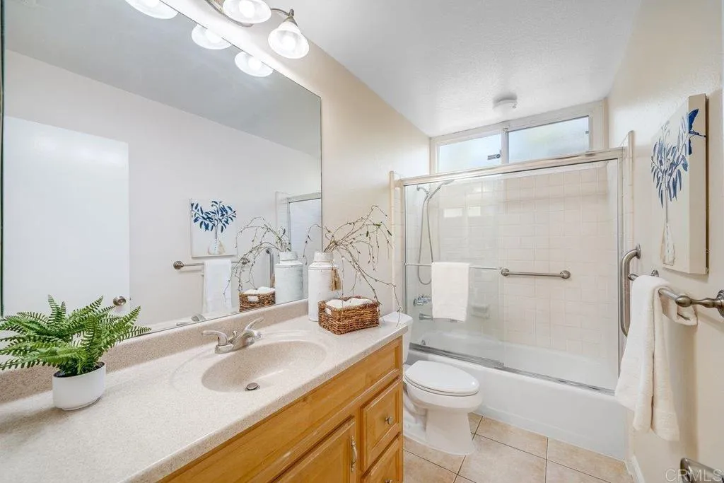 https://cdn.realtyfeed.com/cdn/127/306697076/edf31e9857dc600f200944cc77886418.webp