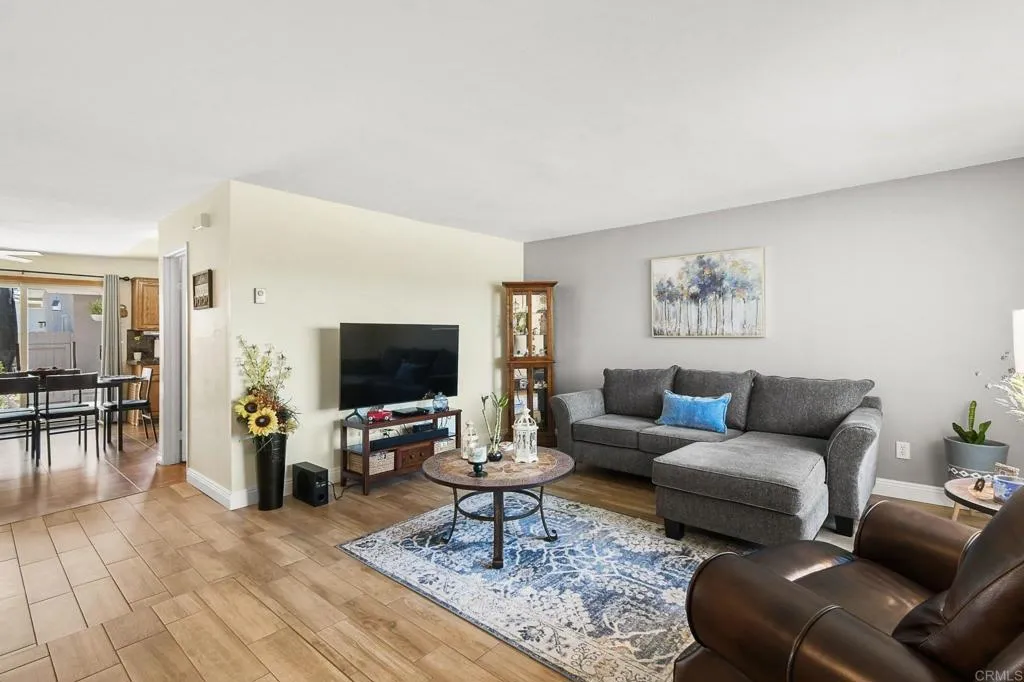 Photo #2: PTP2602973 Listing: Photo #2