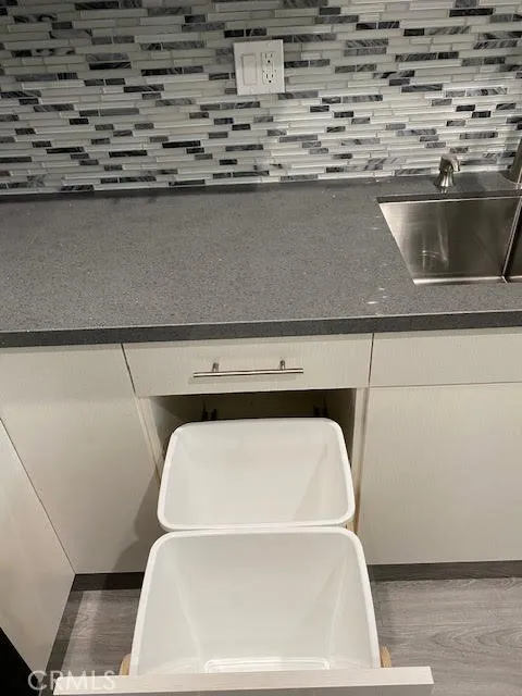 6954 Jellico, Van Nuys, CA, 91406