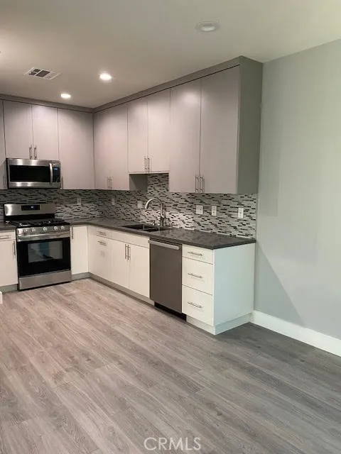 6954 Jellico, Van Nuys, CA, 91406