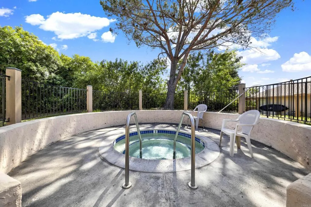 https://cdn.realtyfeed.com/cdn/127/306697125/675d73192ce57d6c9f7a0d3877d41a02.webp
