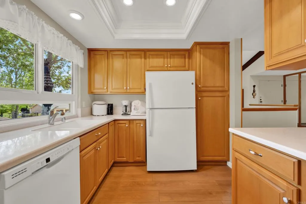 https://cdn.realtyfeed.com/cdn/127/306697125/b5ca65b145e6bf919117dea9807ded79.webp