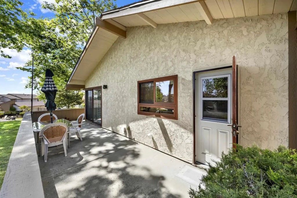 https://cdn.realtyfeed.com/cdn/127/306697125/f80e6dd3ac71b9a71af2216f420ed640.webp