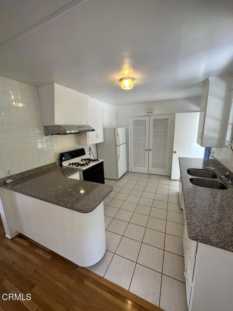 2618 Griffith Park Boulevard, Los Angeles, CA, 90039