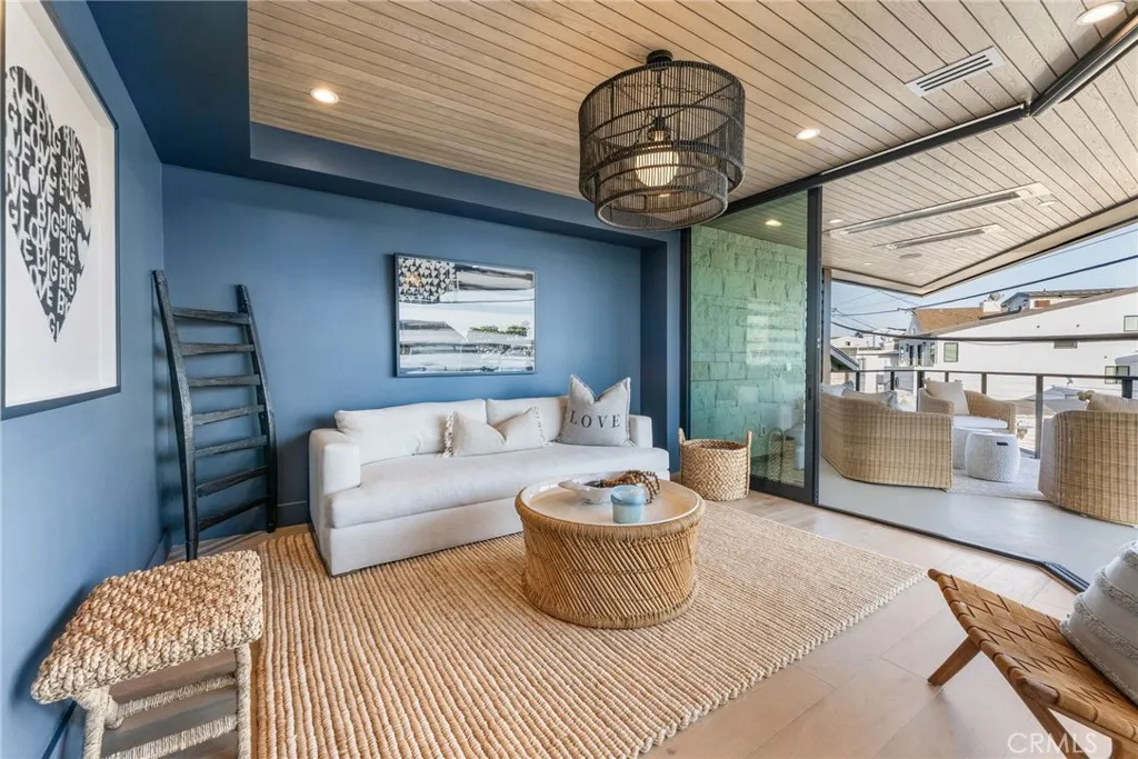 109 Turquoise, Newport Beach, CA, 92662