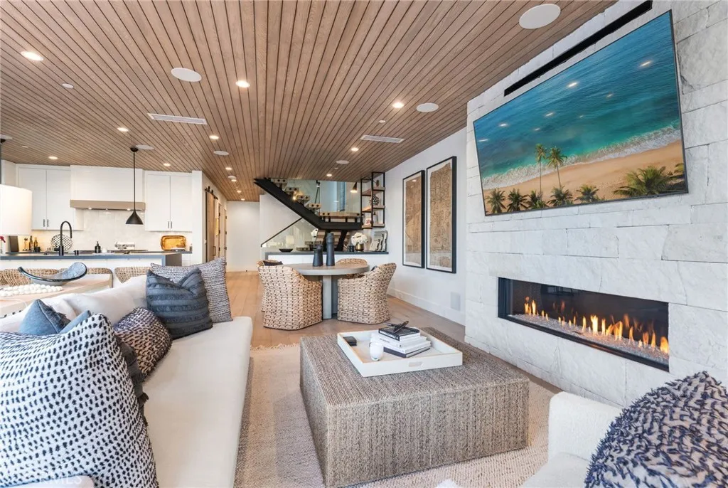 109 Turquoise, Newport Beach, CA, 92662