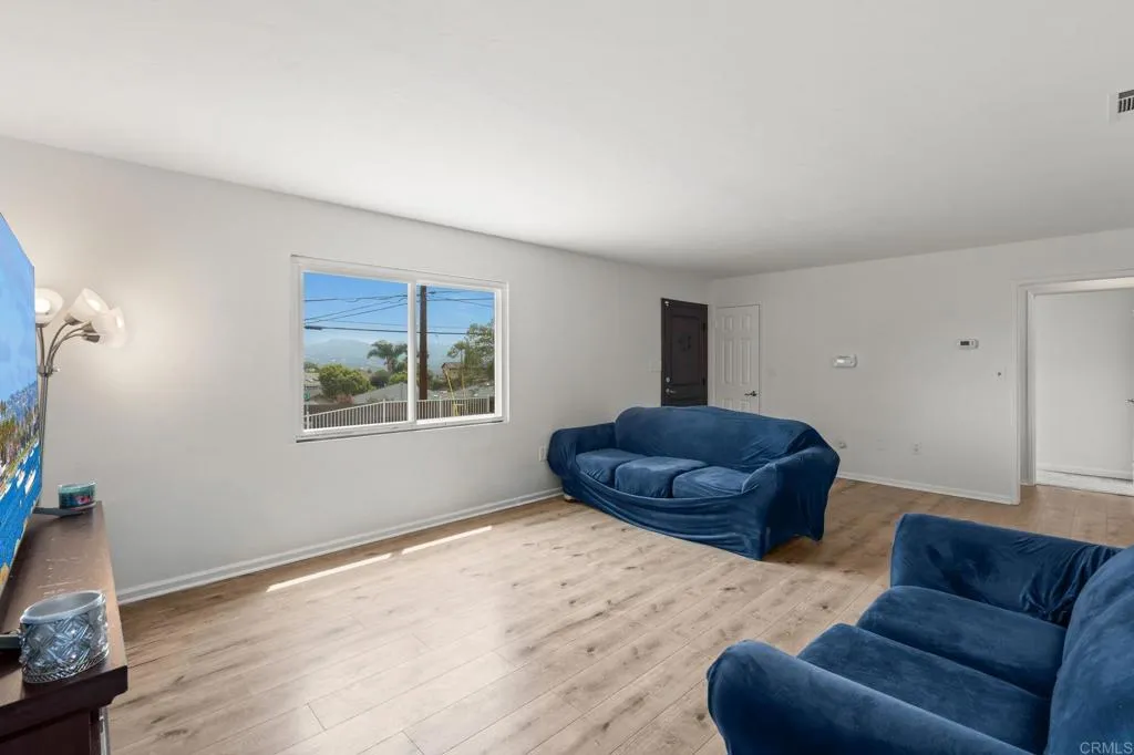 https://cdn.realtyfeed.com/cdn/127/306697389/30122eea023576b97a30f25b52850f37.webp