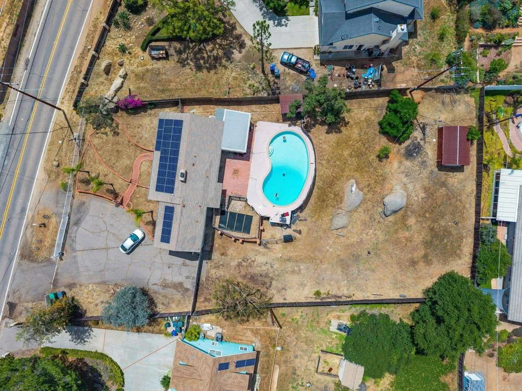 https://cdn.realtyfeed.com/cdn/127/306697389/585ae75a3a05c4f634ce796383156f2b.webp