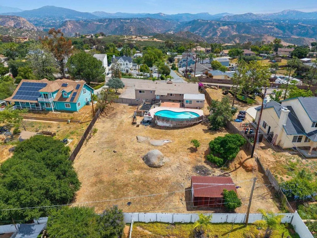 https://cdn.realtyfeed.com/cdn/127/306697389/708a5d238edd499dd50bfdabd17b7237.webp