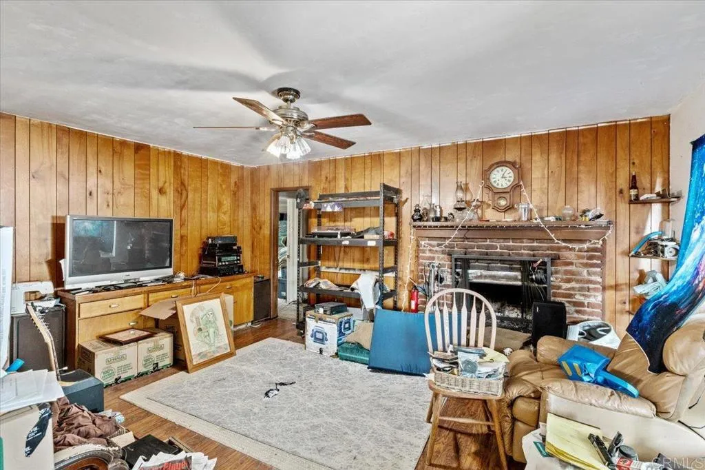 https://cdn.realtyfeed.com/cdn/127/306697391/9bea91a138a59f595888f24dabe69529.webp