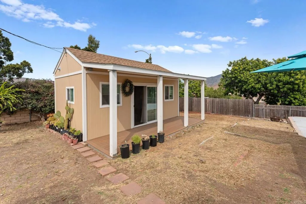 https://cdn.realtyfeed.com/cdn/127/306697419/51d69c3afadc8b5f391f59d9041c4e66.webp