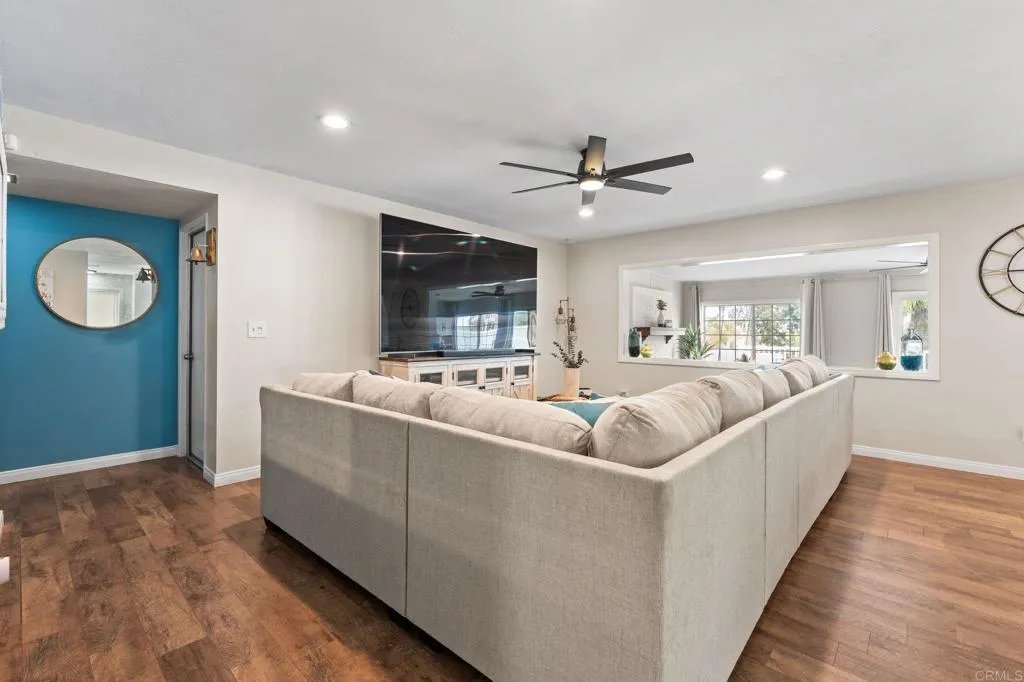 https://cdn.realtyfeed.com/cdn/127/306697419/565c5d557c61ceec2b586418ec5d21ac.webp