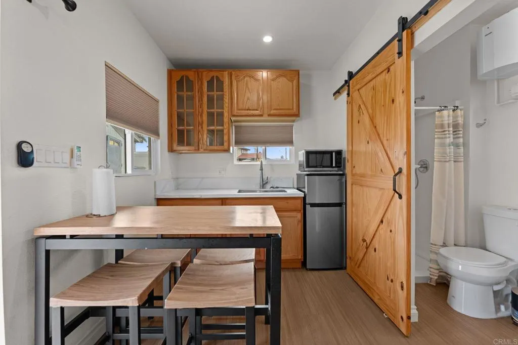 https://cdn.realtyfeed.com/cdn/127/306697419/9f19357d51488c52ccddc63420219afb.webp