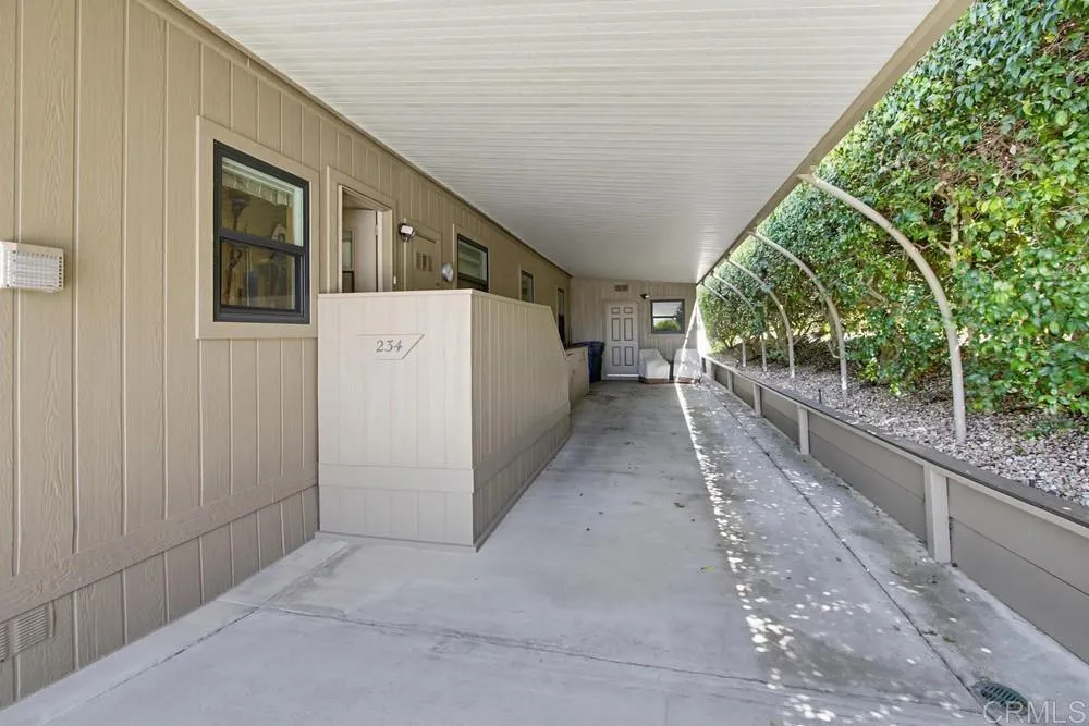 https://cdn.realtyfeed.com/cdn/127/306697439/3b0231c1ef0946d825d61a59748cd020.webp