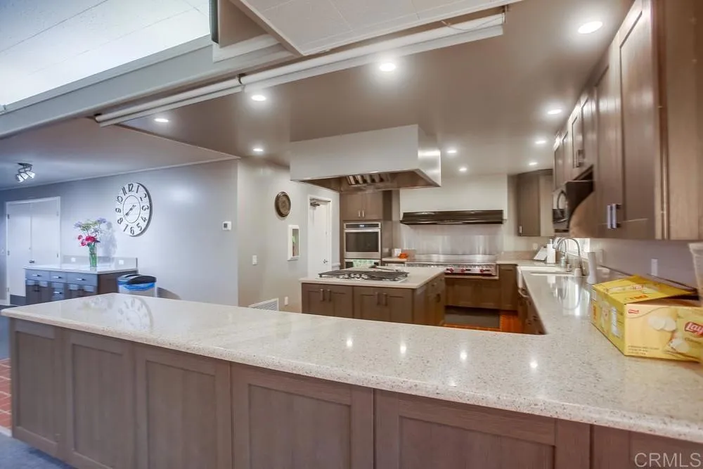 https://cdn.realtyfeed.com/cdn/127/306697439/9ca56773852741eea0735d768b3a5c4c.webp