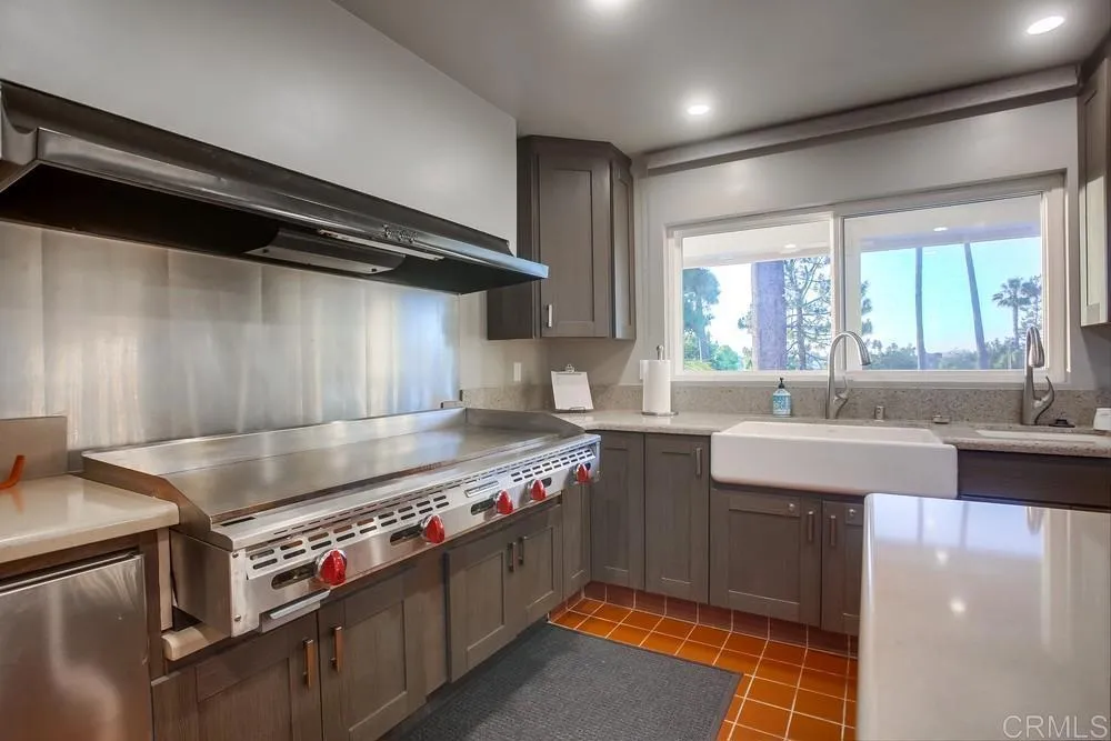 https://cdn.realtyfeed.com/cdn/127/306697439/b41cae51ce1fcef9171d6ea4db8f8c21.webp