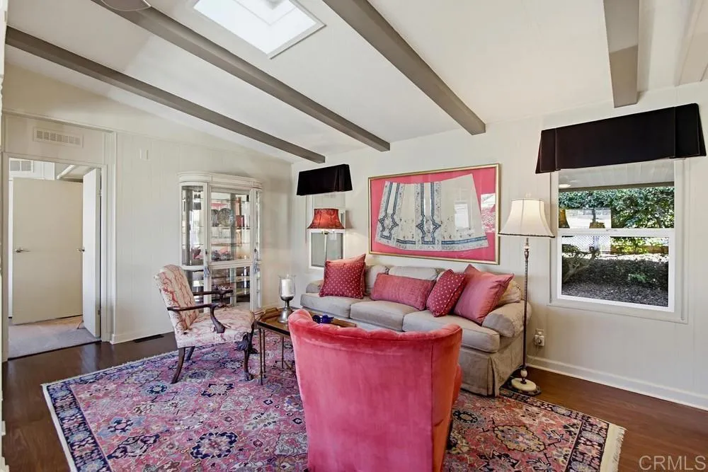 https://cdn.realtyfeed.com/cdn/127/306697439/b973afb53e3d9bb81e87bc89171ea947.webp