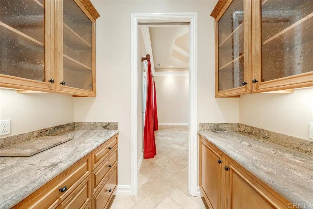 https://cdn.realtyfeed.com/cdn/127/306697489/01c2da40f91252319255358a1914ee41.webp