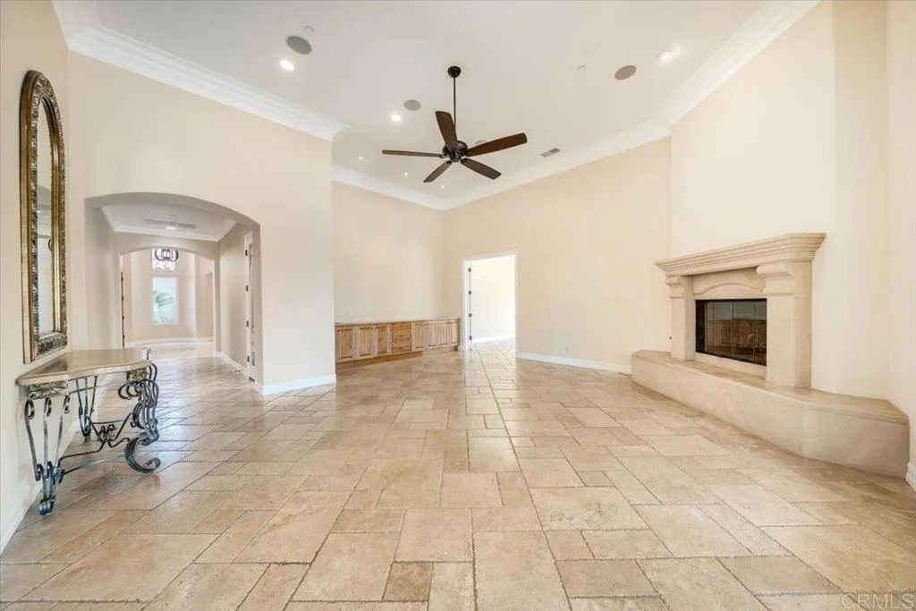 https://cdn.realtyfeed.com/cdn/127/306697489/0bff2aa33f2365c064a6b4fa07859ab8.webp