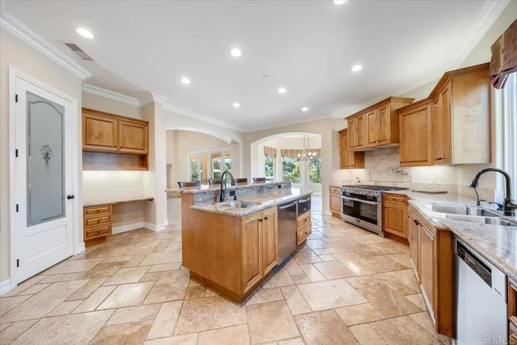 https://cdn.realtyfeed.com/cdn/127/306697489/5b315049c4fb4c32d1b90847c4fe85fe.webp