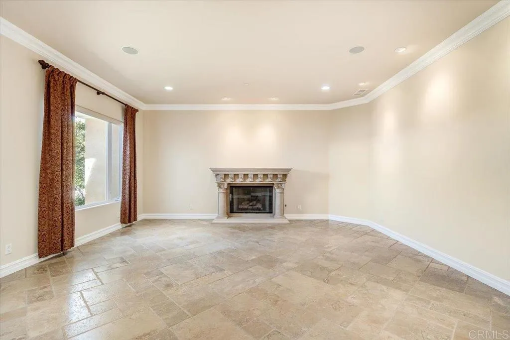https://cdn.realtyfeed.com/cdn/127/306697489/8c44e0f8e8d2ff3b65f666b81df0b0f1.webp