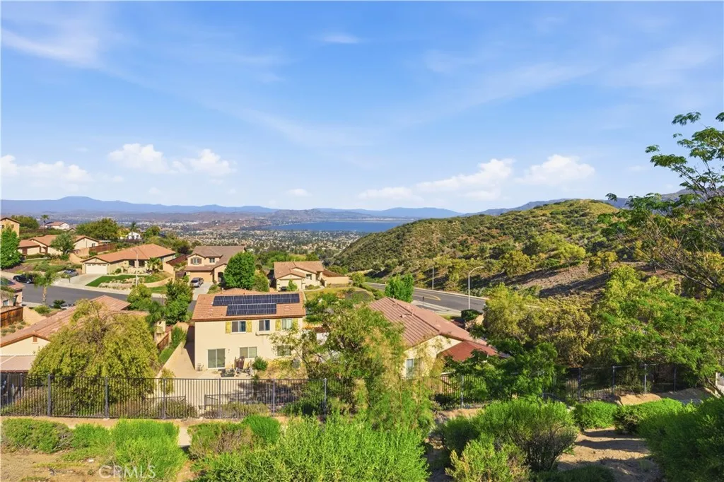 Lake Elsinore, CA 92530