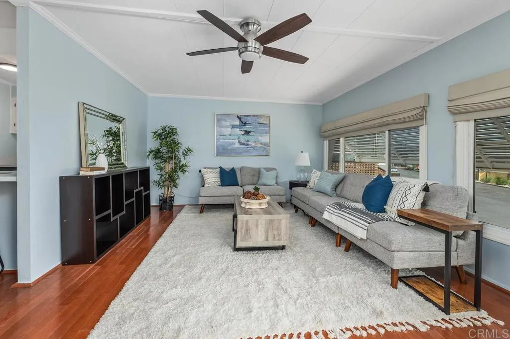 https://cdn.realtyfeed.com/cdn/127/306697574/c70aa876cc977e64f0b114829c7d91b8.webp