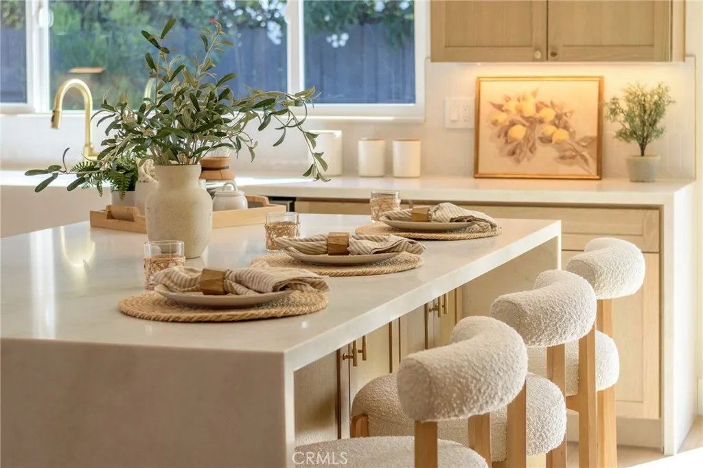 https://cdn.realtyfeed.com/cdn/127/306697579/14fd293f9fdcb29e55ea0dfeba5eff5d.webp