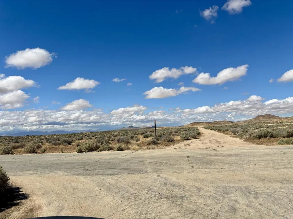 Edwards, CA 93523