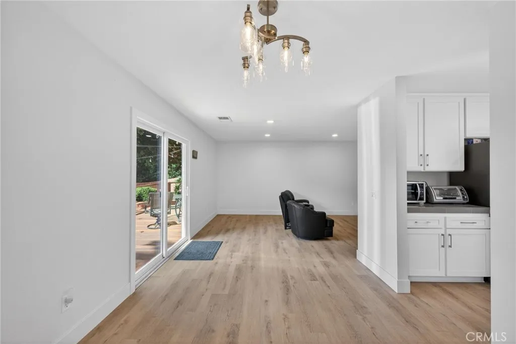 https://cdn.realtyfeed.com/cdn/127/306697611/bf7647adbfb414d708957e854dc2557e.webp
