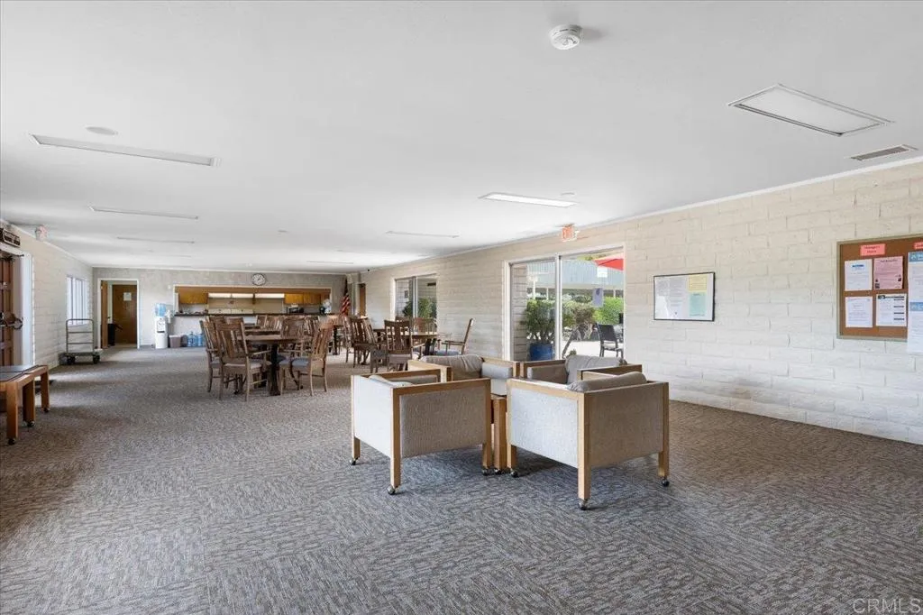 https://cdn.realtyfeed.com/cdn/127/306697639/266835086fe20a02fc363b83c42d5d3d.webp