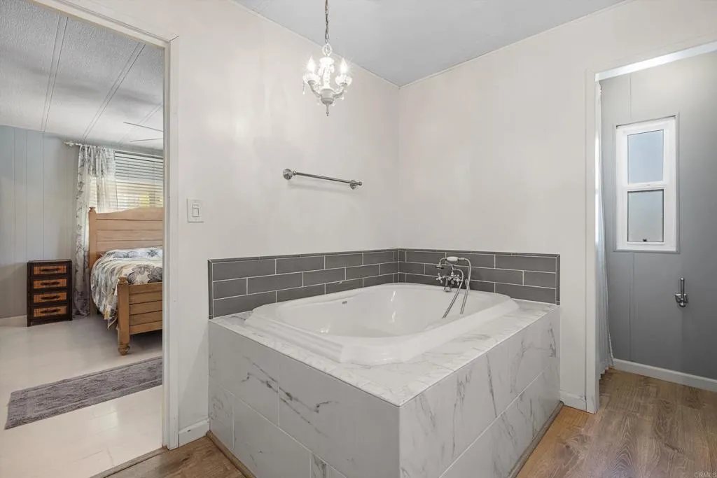 https://cdn.realtyfeed.com/cdn/127/306697639/60c18b301ef459eccf2ad1af3fb63b3f.webp