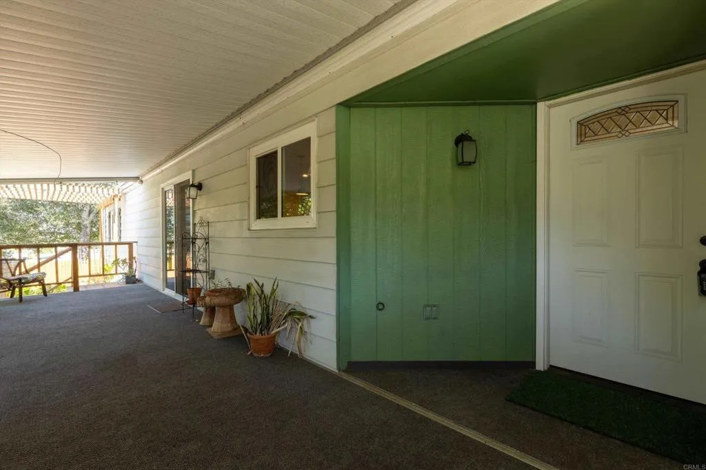 https://cdn.realtyfeed.com/cdn/127/306697639/8383541bf58f3325aadb6e16467bcf34.webp
