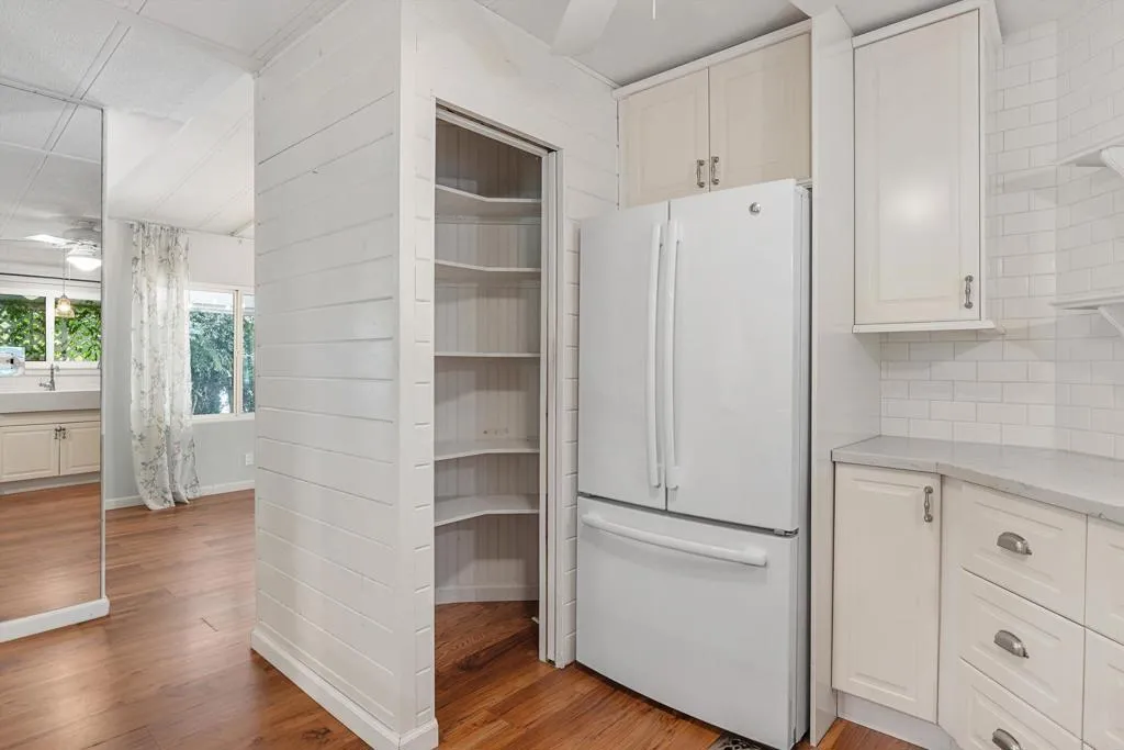 https://cdn.realtyfeed.com/cdn/127/306697639/f509999616a4cc0b38531dffd8f8a44d.webp