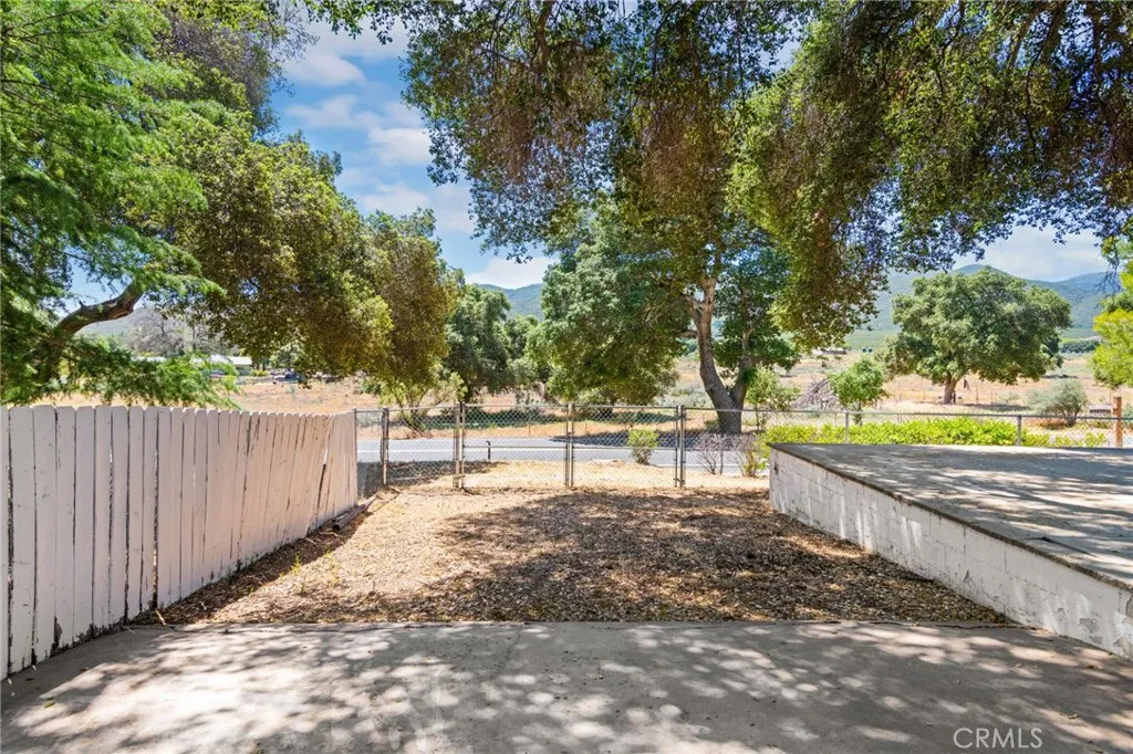 https://cdn.realtyfeed.com/cdn/127/306697642/036e84472f180e27f0672671d64995c8.webp