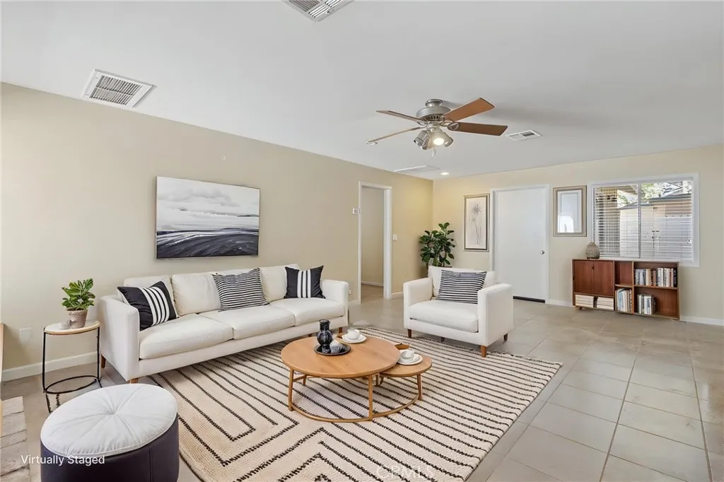 https://cdn.realtyfeed.com/cdn/127/306697642/5dc18d9e3e04553539fec1e4c5cb868d.webp