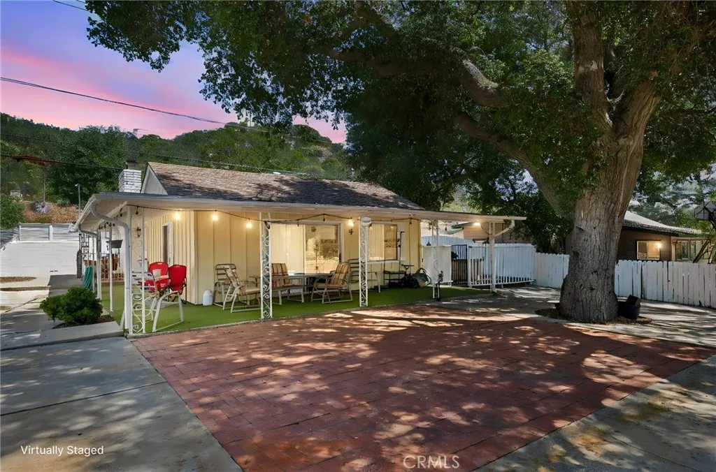 https://cdn.realtyfeed.com/cdn/127/306697642/a617dbd002291fba811f94ff9b59831b.webp