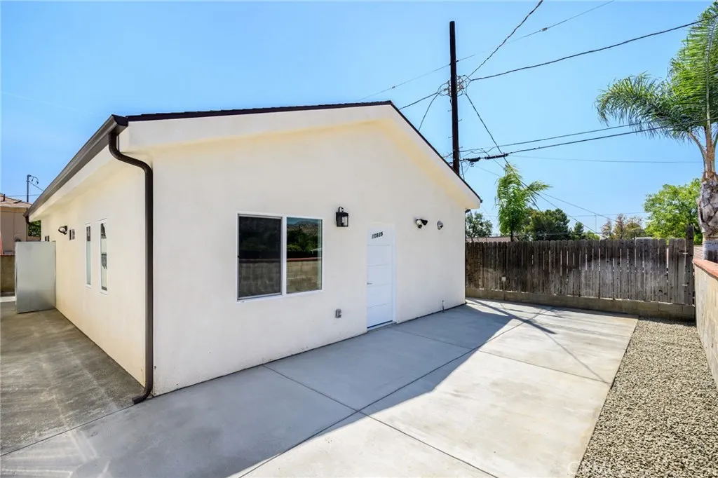Sunland, CA 91040