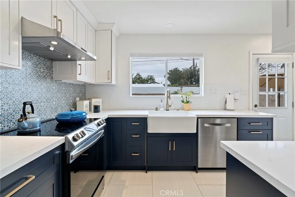 Panorama City, CA 91402