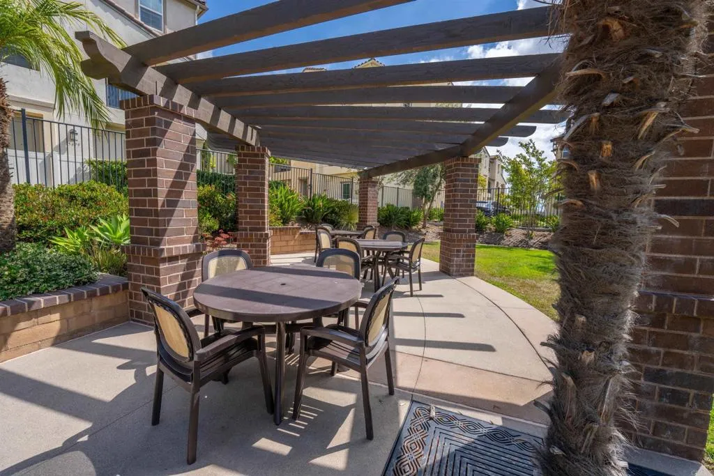 https://cdn.realtyfeed.com/cdn/127/306699817/411e02319afcb487b942c7bc7b8ced15.webp