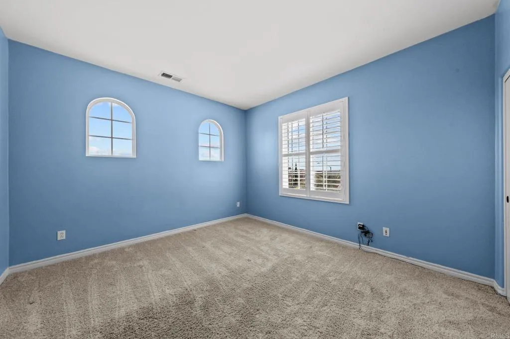 https://cdn.realtyfeed.com/cdn/127/306699833/446948f8191ccc34eacf33b00a9879d5.webp