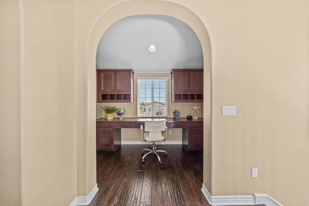 https://cdn.realtyfeed.com/cdn/127/306699833/5dcf49efc7368fb96cc87956f2c26423.webp