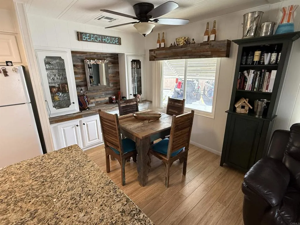 https://cdn.realtyfeed.com/cdn/127/306699860/8bed7267d464e1842dc9b901f87b7c7d.webp