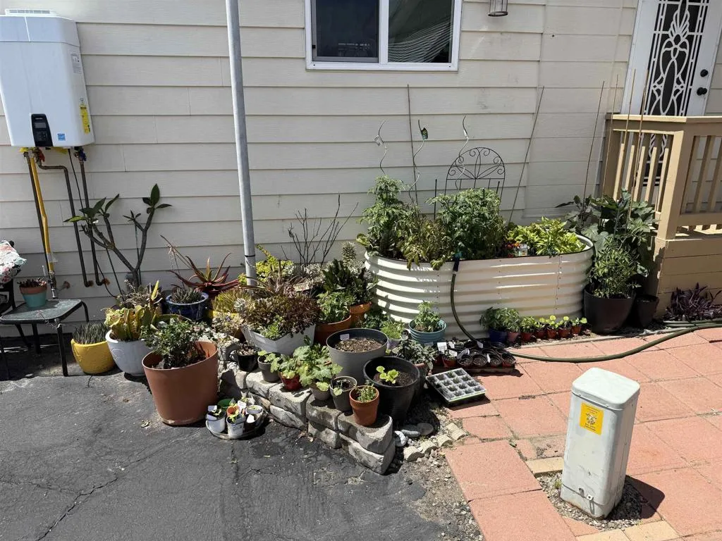 https://cdn.realtyfeed.com/cdn/127/306699860/c92f9ff0d0eed3d7a8ae7052e7a83f22.webp