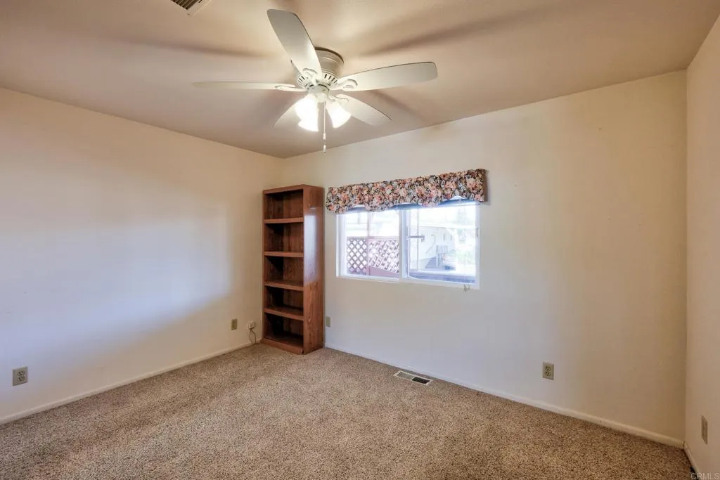 https://cdn.realtyfeed.com/cdn/127/306699863/e18184b55d6d1f9c0f8876eaa1528e0d.webp