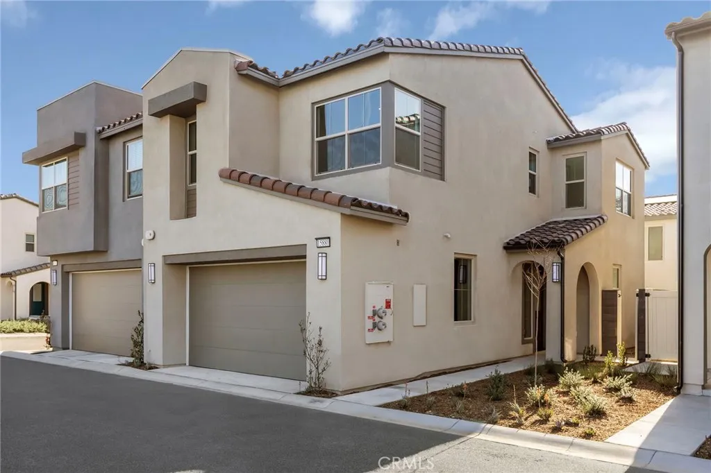 Fontana, CA 92336